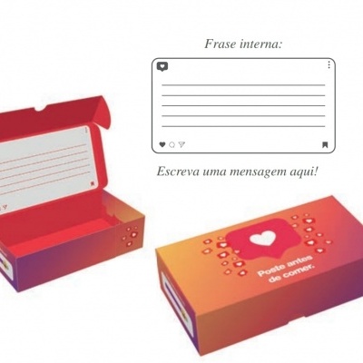 Caixa decorativa colorida com mensagem e espaço para escrever dentro