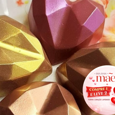 Bombons em forma de coração lapidado, cores dourado, cobre e púrpura, promoção Dia das Mães