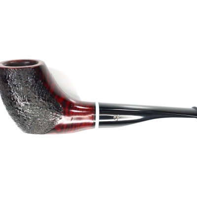 Cachimbo de fumar em madeira castanha e preta com bocal preto e anel metálico