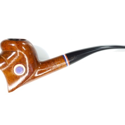 Cachimbo de fumar em madeira castanha com tubo preto