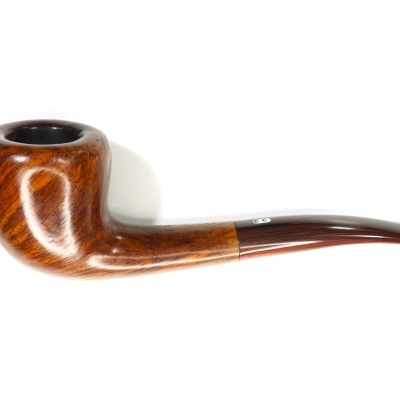 Cachimbo tradicional em madeira polida e bocal curvado