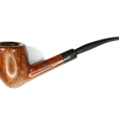 Cachimbo de tabaco com corpo em madeira e bocal preto curvo