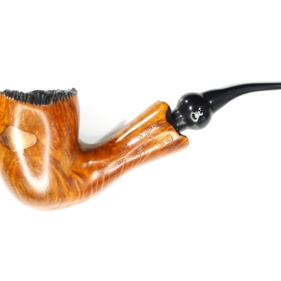 Cachimbo de madeira e bocal preto