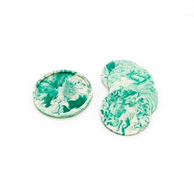 Conjunto de quatro bases de copos marmoreados verdes e brancos