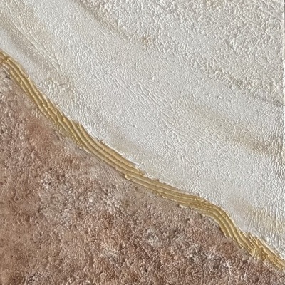 Textura decorativa com tons bege e castanho e linha dourada