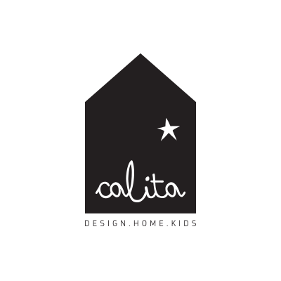 Logotipo da marca Calita com forma de casa preta, estrela branca e texto manuscrito