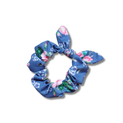Elástico de cabelo azul com padrão floral e laço