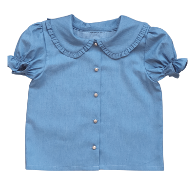 Camisa criança azul clara com gola e botões perolados