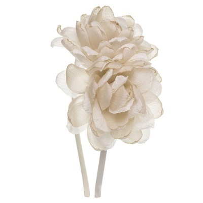 Bandolete com flores de tecido cru