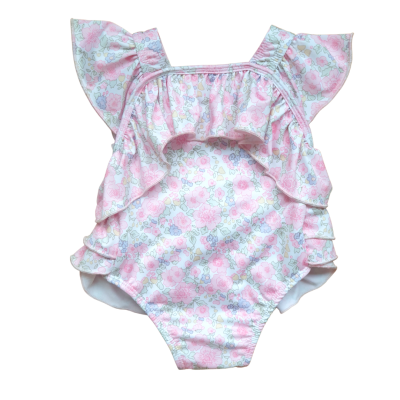 Fato de banho infantil com padrão floral e folhos nas alças