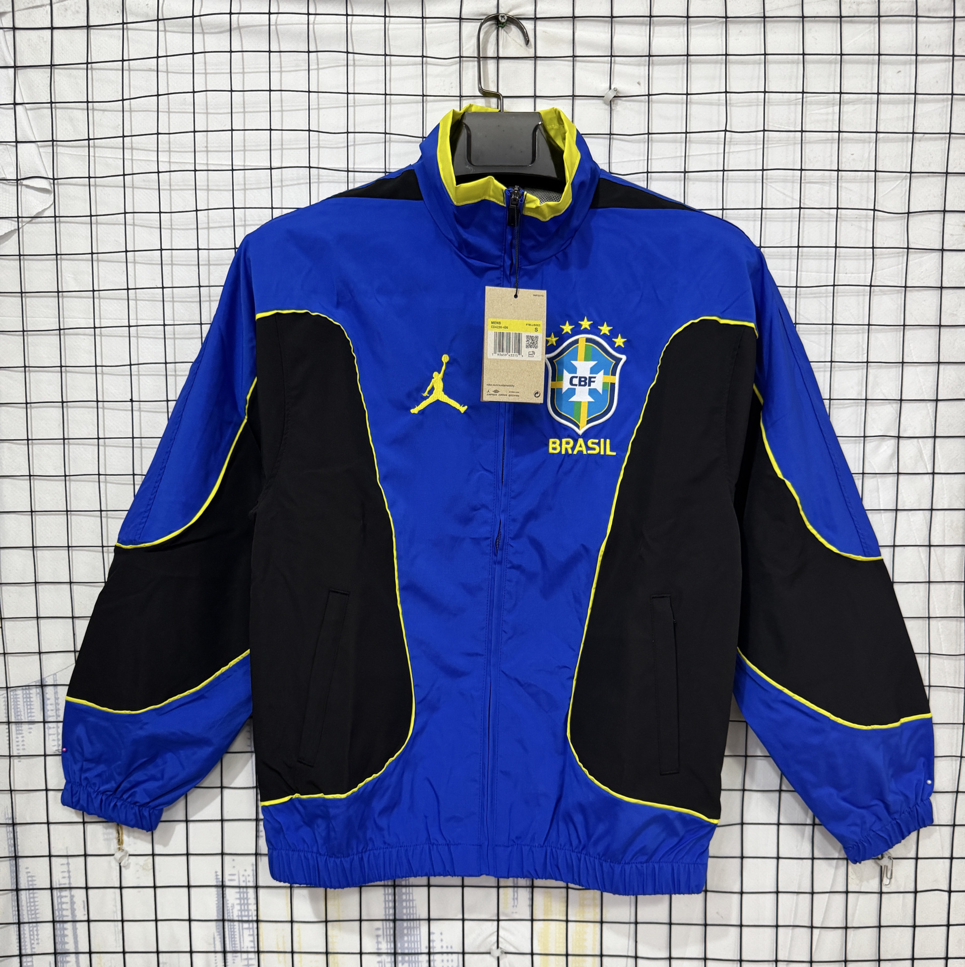 Casaco Leve Brasil 2026 Azul/Preto — Modelo Único