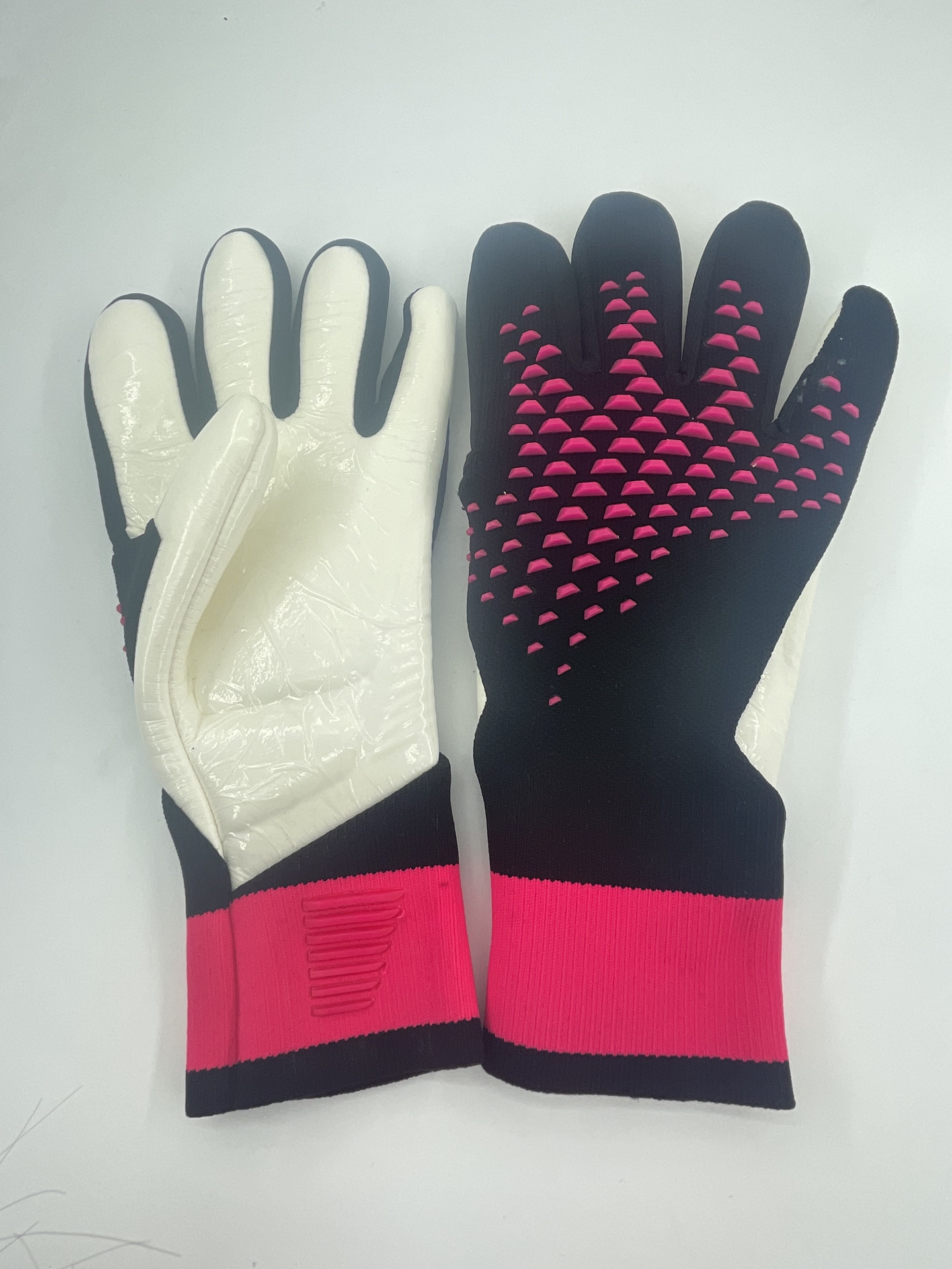 Luvas de Guarda-Redes A26 Preto-Branco-Rosa | Tamanhos 5 a 10 (15cm a 21cm Palma)