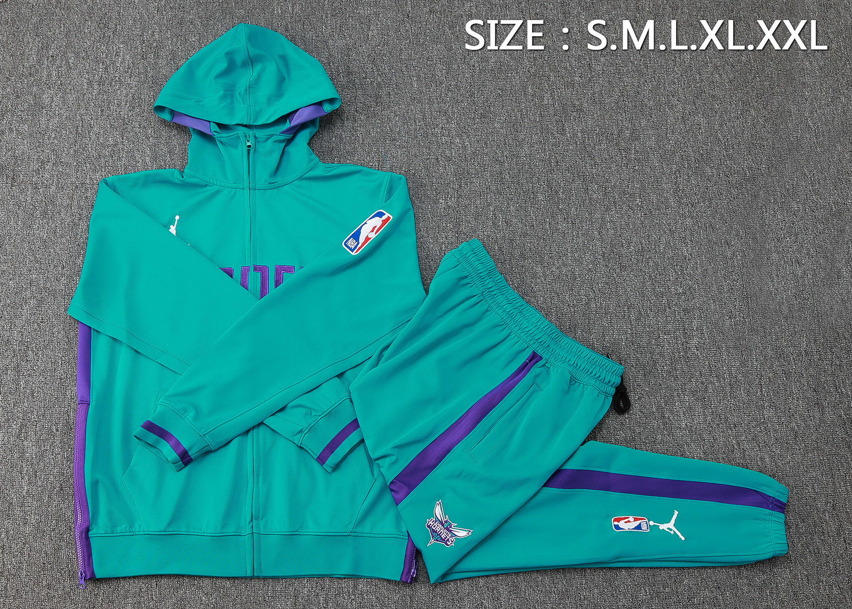 Fato de Treino Charlotte Hornets NBA 23/24 com Capuz Azul — Meio Zip | Edição Especial