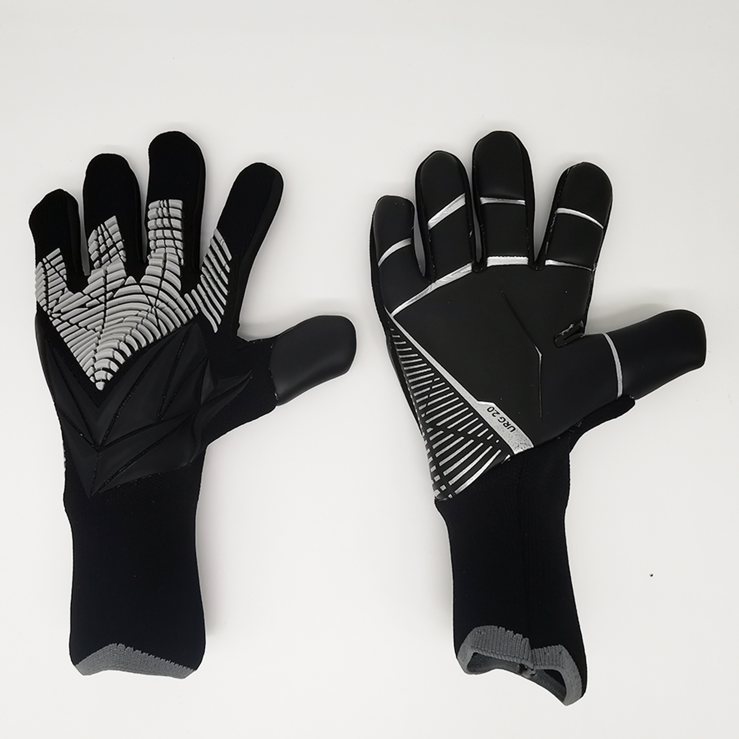 Luvas de Guarda-Redes A22 Preto | Tamanhos 5 a 10 (15cm a 21cm Palma)