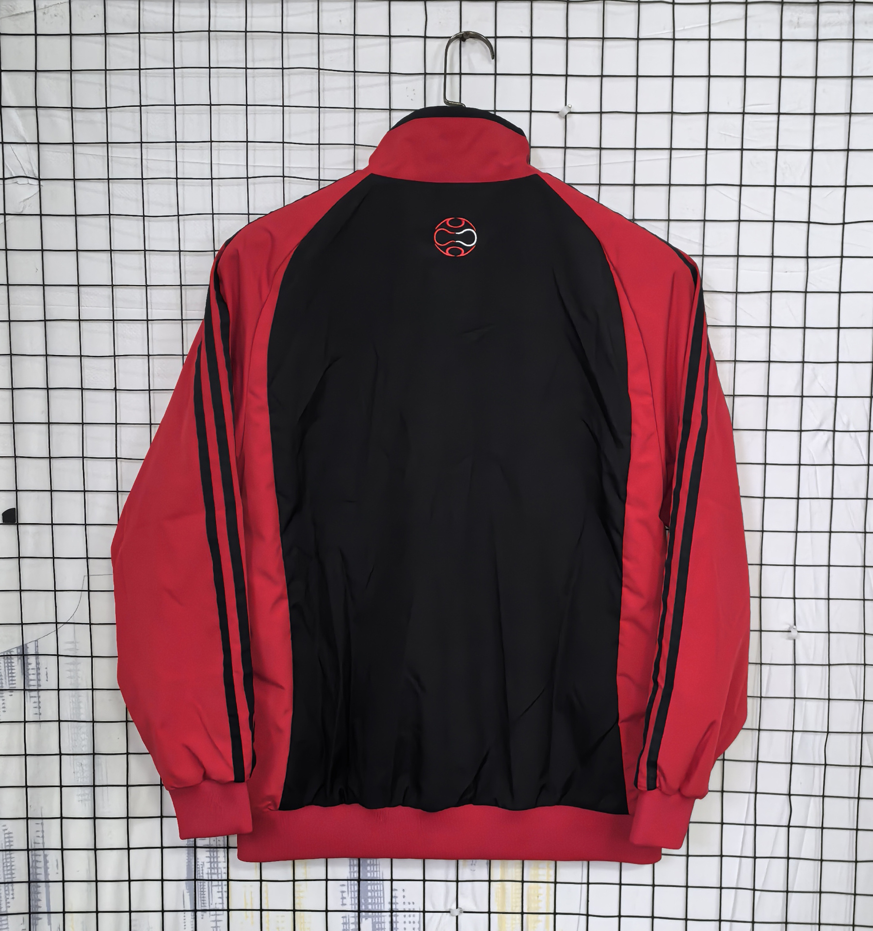 Casaco de Algodão AC Milan 06/07 Vermelho e Preto — Edição Retrô | Comprar Online