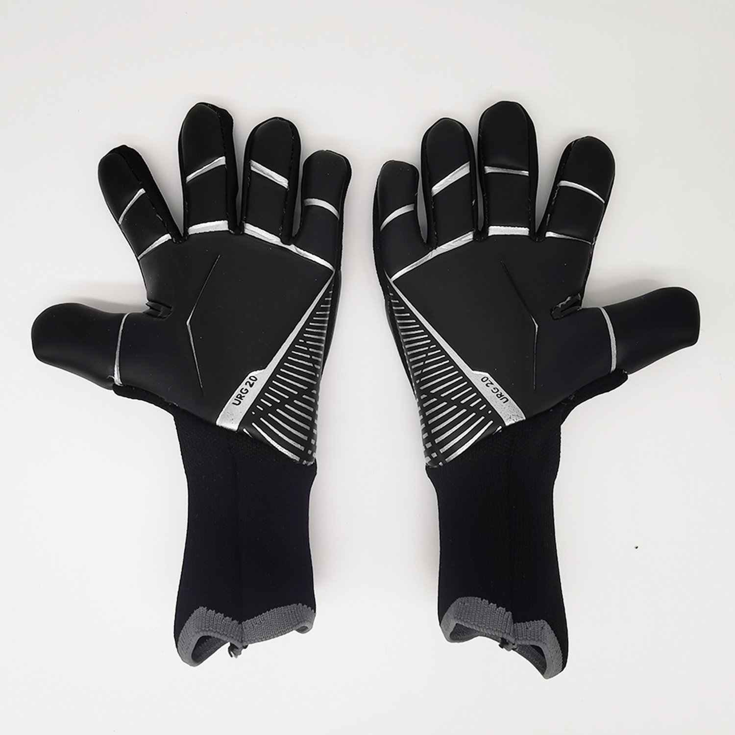 Luvas de Guarda-Redes A22 Preto | Tamanhos 5 a 10 (15cm a 21cm Palma)