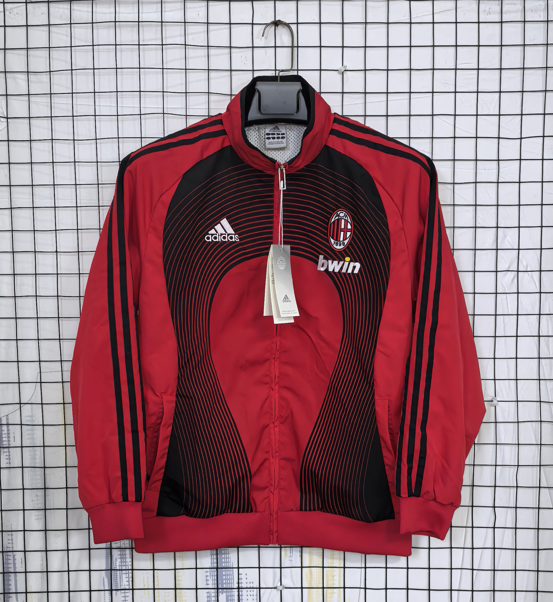Casaco de Algodão AC Milan 06/07 Vermelho e Preto — Edição Retrô | Comprar Online