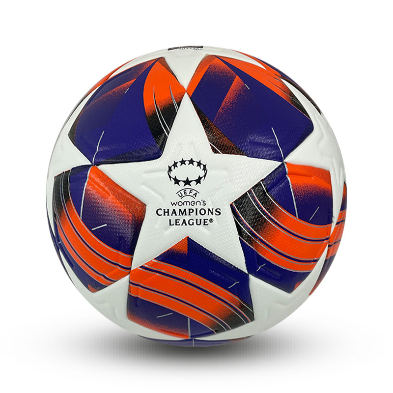 Bola de futebol branca e colorida com logo UEFA womens Champions League