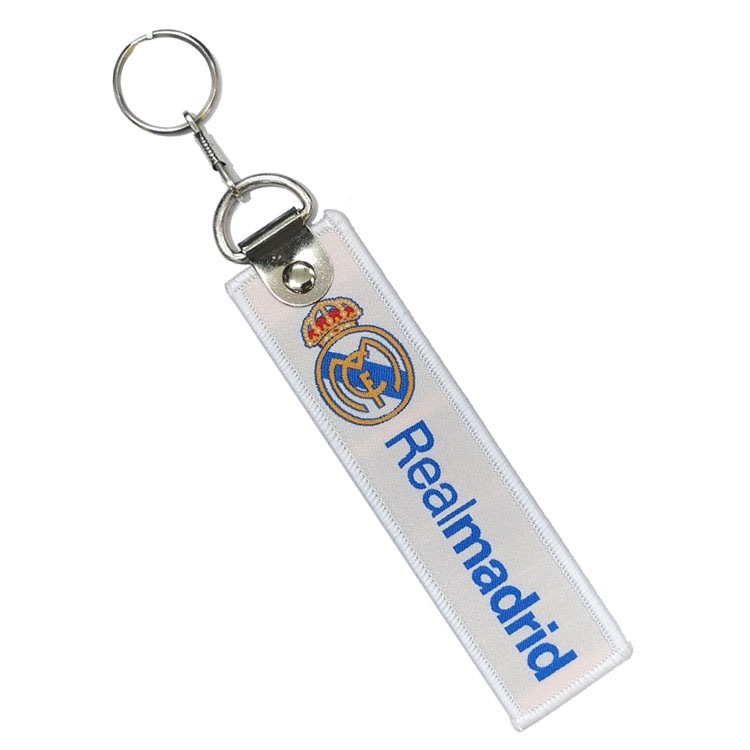Porta-Chaves Real Madrid em Tecido — Modelo Único para Fãs