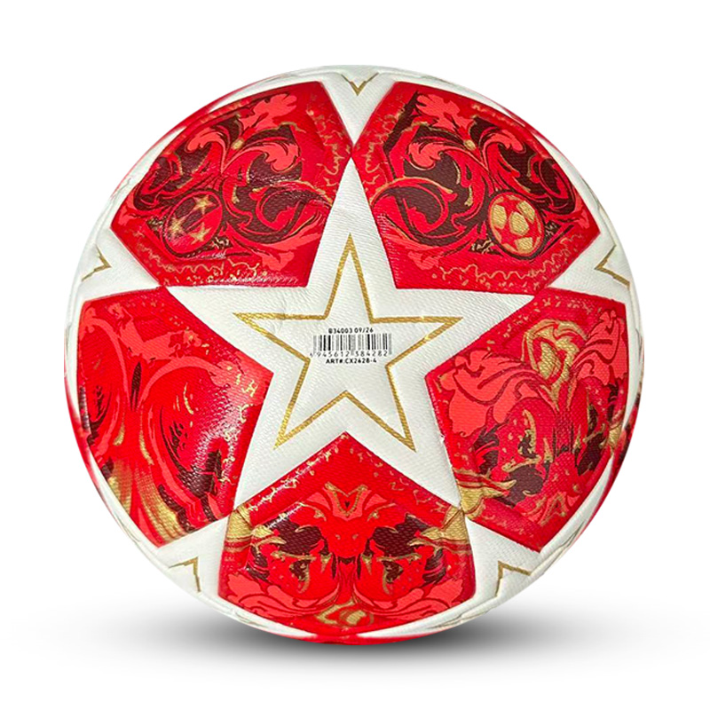 Bola de futebol branca com estrelas vermelhas e padrões dourados