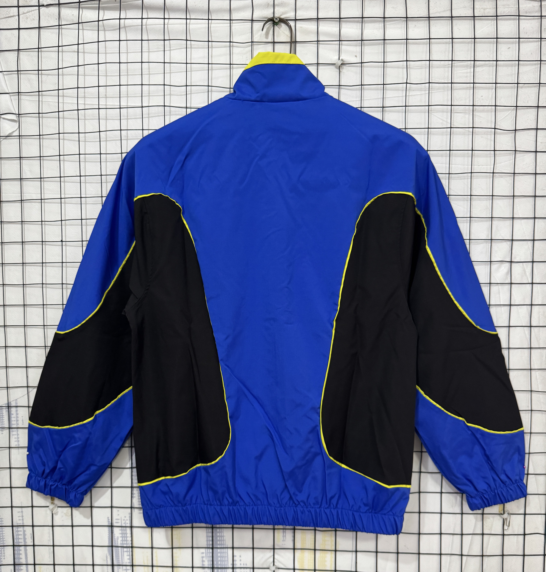 Casaco Leve Brasil 2026 Azul/Preto — Modelo Único