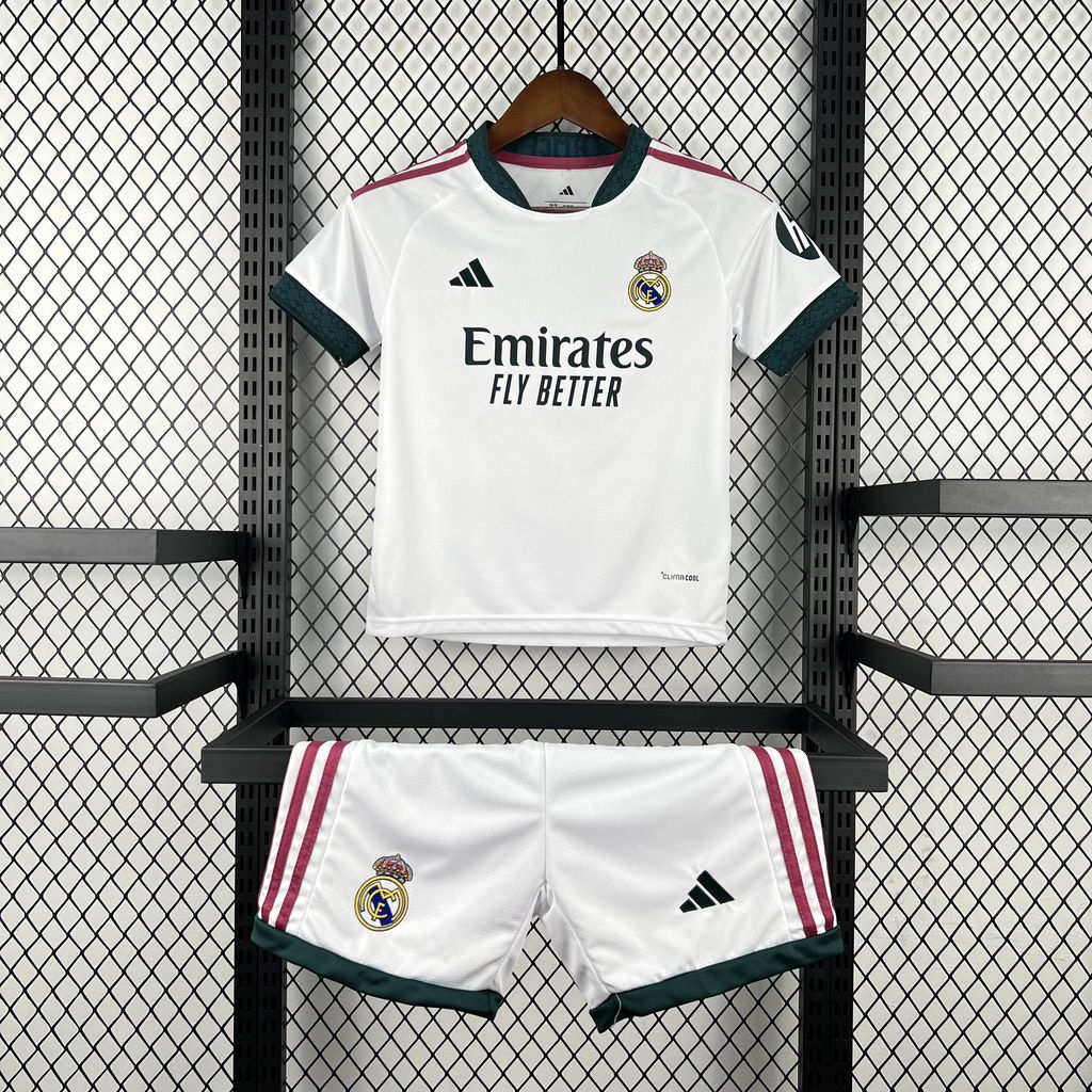 Kit Infantil Real Madrid 2026/27 Home &ndash; Camisola + Cal&ccedil;&otilde;es &ndash; 3 aos 13 anos ⚪👑