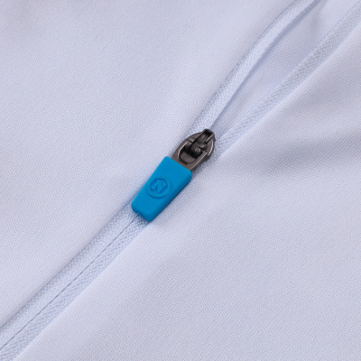 Fecho éclair com puxador azul em tecido branco