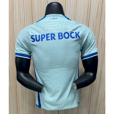 Camisola desportiva FC Porto azul clara com texto SUPER BOCK nas costas
