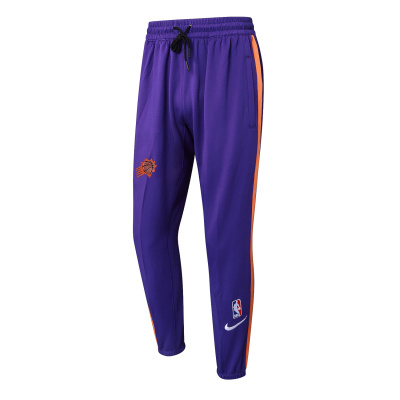 Calças desportivas roxas com risca laranja e logótipos NBA e Nike