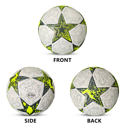 Bola de futebol branca com estrela preta e amarela e padrão cinzento