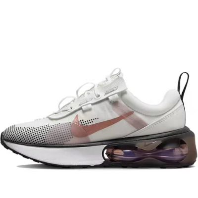 Sapatilha desportiva branca com sola preta e branca e logótipo Nike rosa