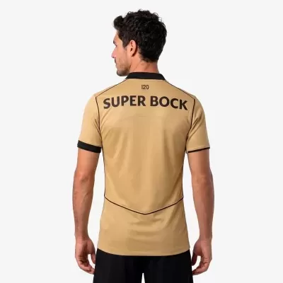 Camisola desportiva dourada com texto SUPER BOCK nas costas vista de trás