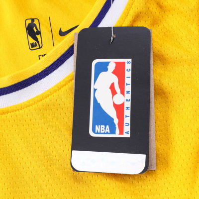 Camisola amarela de basquetebol com etiqueta NBA Authentics