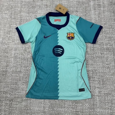 T-shirt de futebol azul dois tons com logótipos e escudo FC Barcelona