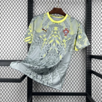 T-shirt Geométrica Cinza e Amarelo com Logótipo PUMA em Cabide