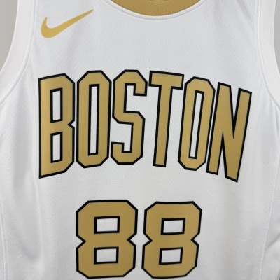 Camisola de basquetebol branca BOSTON com número 88 e logótipo Nike amarelo