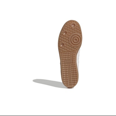 Sola de sapato adidas castanha vista de baixo com padrão