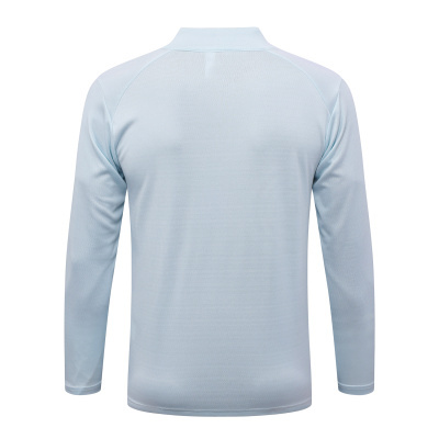 Camisola de manga comprida azul clara vista de costas