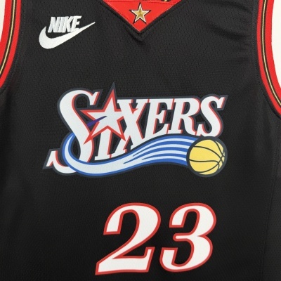 Camisola de basquetebol preta dos Sixers número 23 com logo Nike