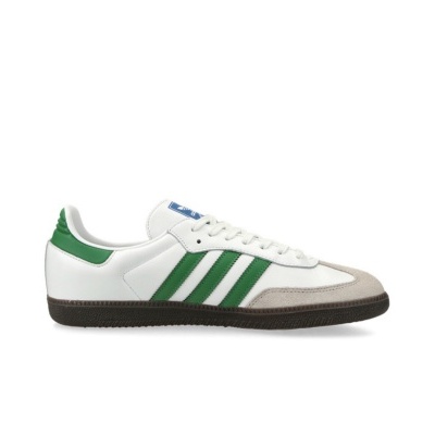 Ténis Adidas Samba branco com riscas verdes e sola castanha