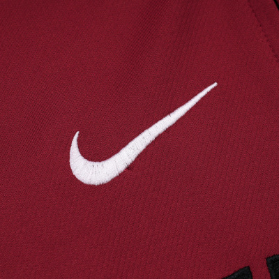 Tecido vermelho com logótipo Nike bordado em branco