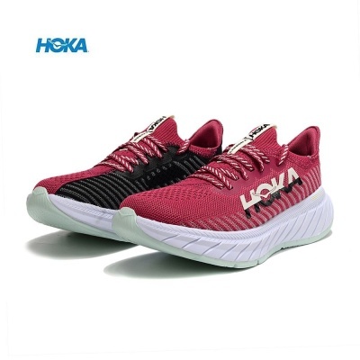 Ténis desportivos HOKA rosa e preto com solado branco e cordões bicolor