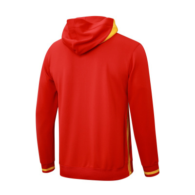 Camisola vermelha com capuz amarelo, vista de trás
