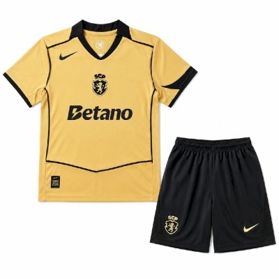 Conjunto de equipamento desportivo dourado e preto SCP com logótipo Betano e Nike
