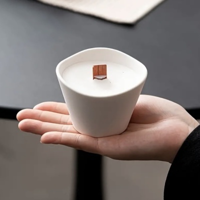 Vela&#x20;em&#x20;Recipiente