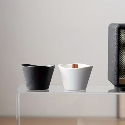 Vela&#x20;em&#x20;Recipiente