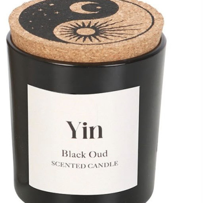 Velas&#x20;Yin&#x20;Yang&#x20;de&#x20;Oud&#x20;Preto&#x20;e&#x20;Coco