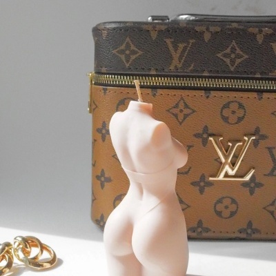 Vela&#x20;Arom&#x00E1;tica&#x20;Corpo&#x20;Feminino