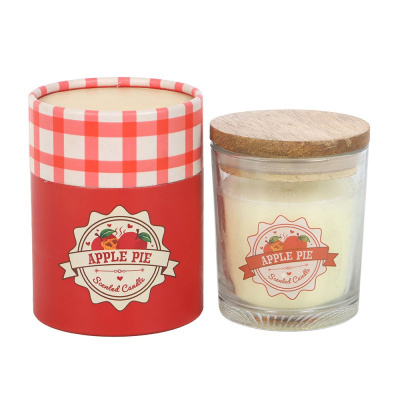 Vela&#x20;perfumada&#x20;com&#x20;aroma&#x20;de&#x20;torta&#x20;de&#x20;ma&#x00E7;&#x00E3;