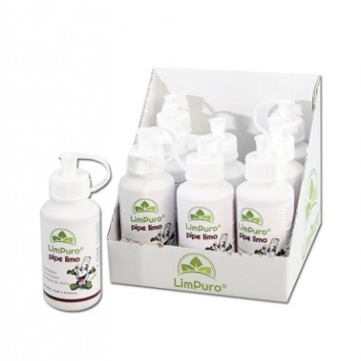 Expositor branco com frascos LimPuro pipe limo com rótulo verde e ilustração de plantas